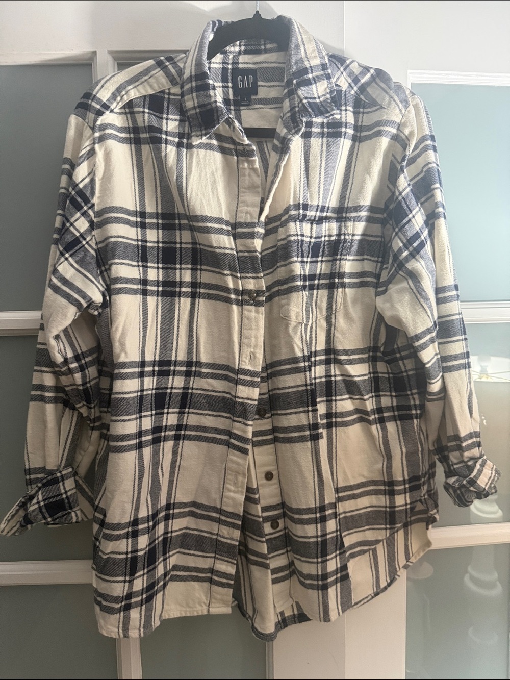 GAP Women’s Cream & Navy Plaid Button-Up Shirt